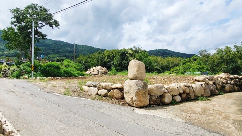 [영천땅 매매] 신녕면 치산리 치산계곡 입구 641㎡(194평) 팔공산이 한눈에 보이는 토지 사진 1